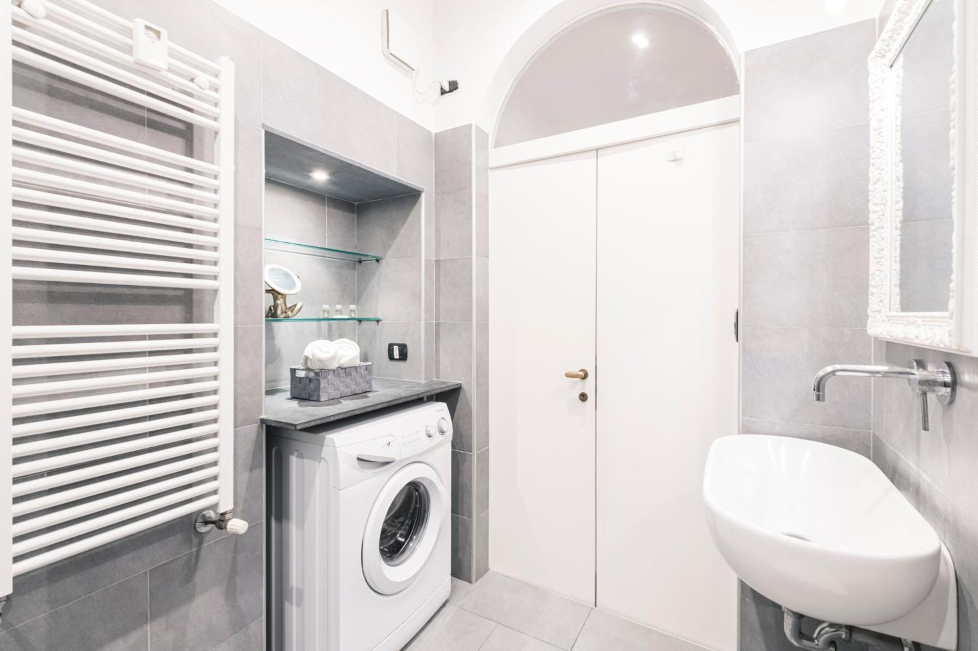 Easylife - Spacious Apartment On The First Floor In The Gae Aulenti Area Milano Exteriör bild